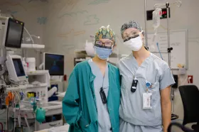 Two medical staff in OR